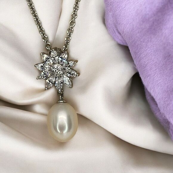 Sterling Silver Pearl (10mm) Starburst Pendant Necklace Luxury Fashion Style NEW - Picture 10 of 16